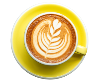 Tasīte kapučīno ar sirds formas latte mākslu dzeltenā apakštasītē