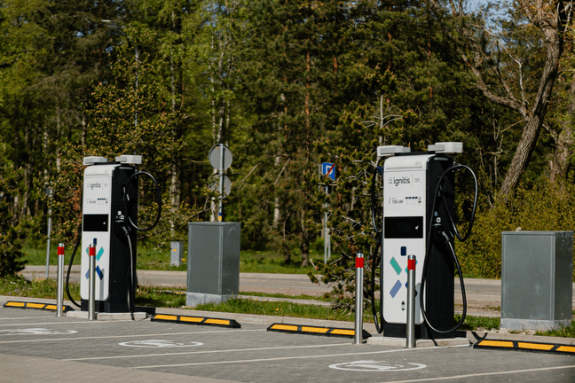 Ignitis ON uzlādes stacijas